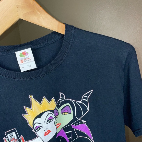 Disney Villains Black Graphic Tee Maleficent Queen Grimhilde Selfie Shirt - Picture 4 of 5
